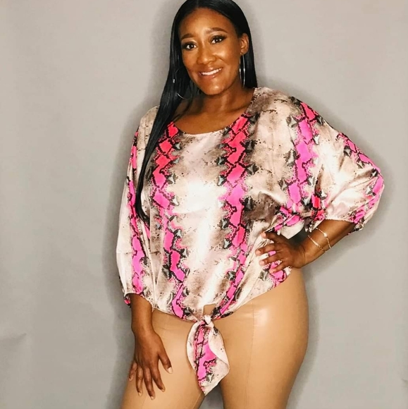 See And Be Seen Pink Reptile Top With Bottom Tie - Picture 2 of 5